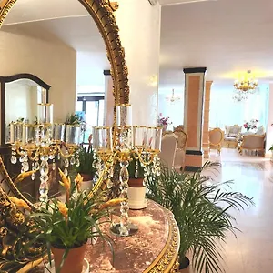 3* Hotel Royal Paris