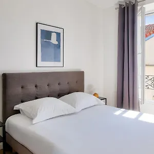  Apartment Paris House